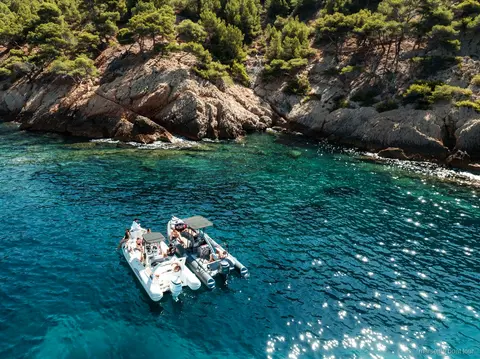 Arrêt baignade lors de la location de bateau privé à Marseille